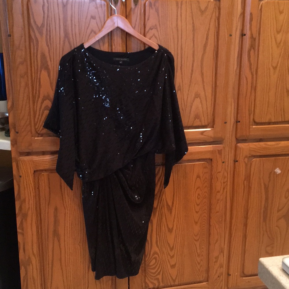 David Meister Size 4 sequined dress